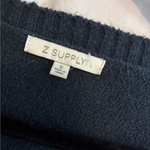 Z Supply Deep Blue V-Neck Sweater - Picture 4 of 5